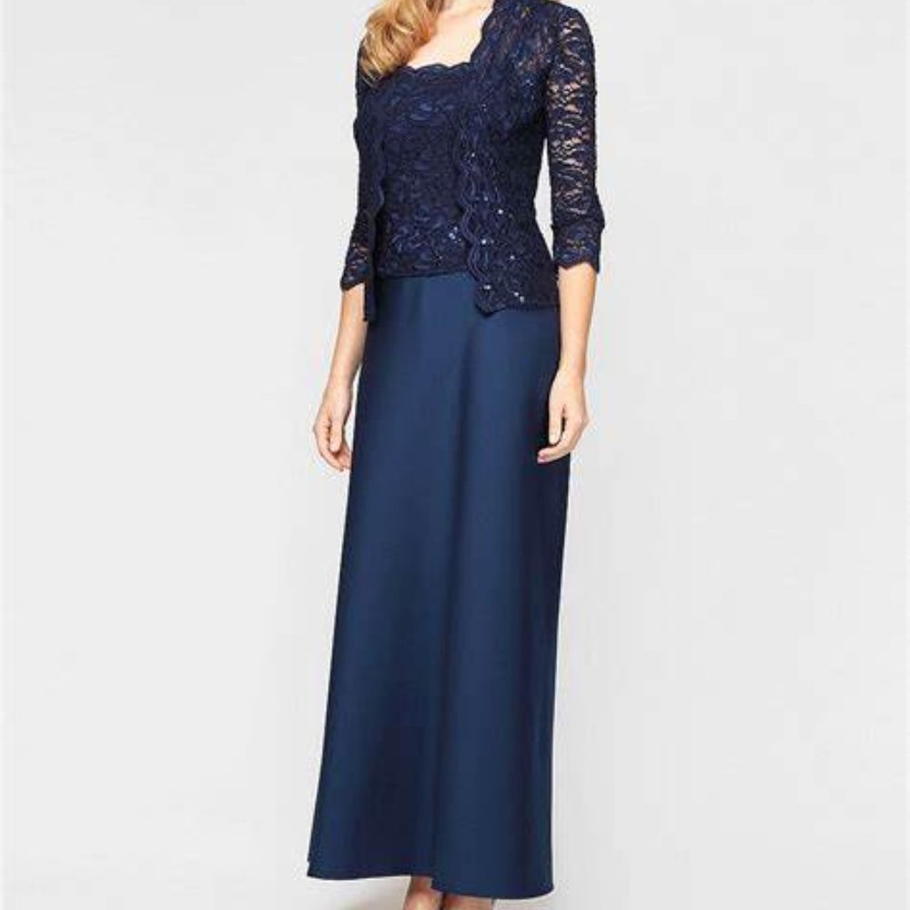 NWT Alex Evenings 3/4 Sleeve Scalloped Lace Top
